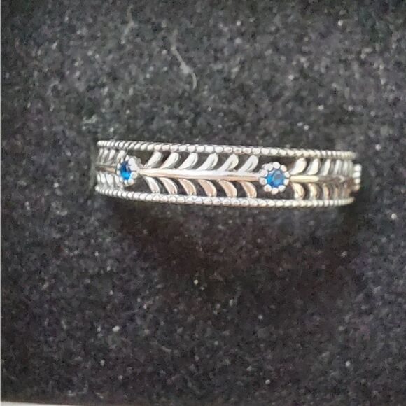 925 Sterling Silver Caesar Ring - Picture 5 of 11